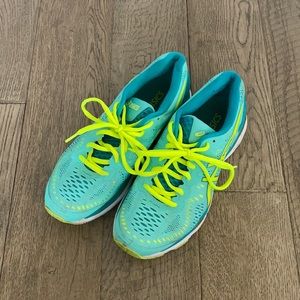 Women’s size 8 ASICS running shoe